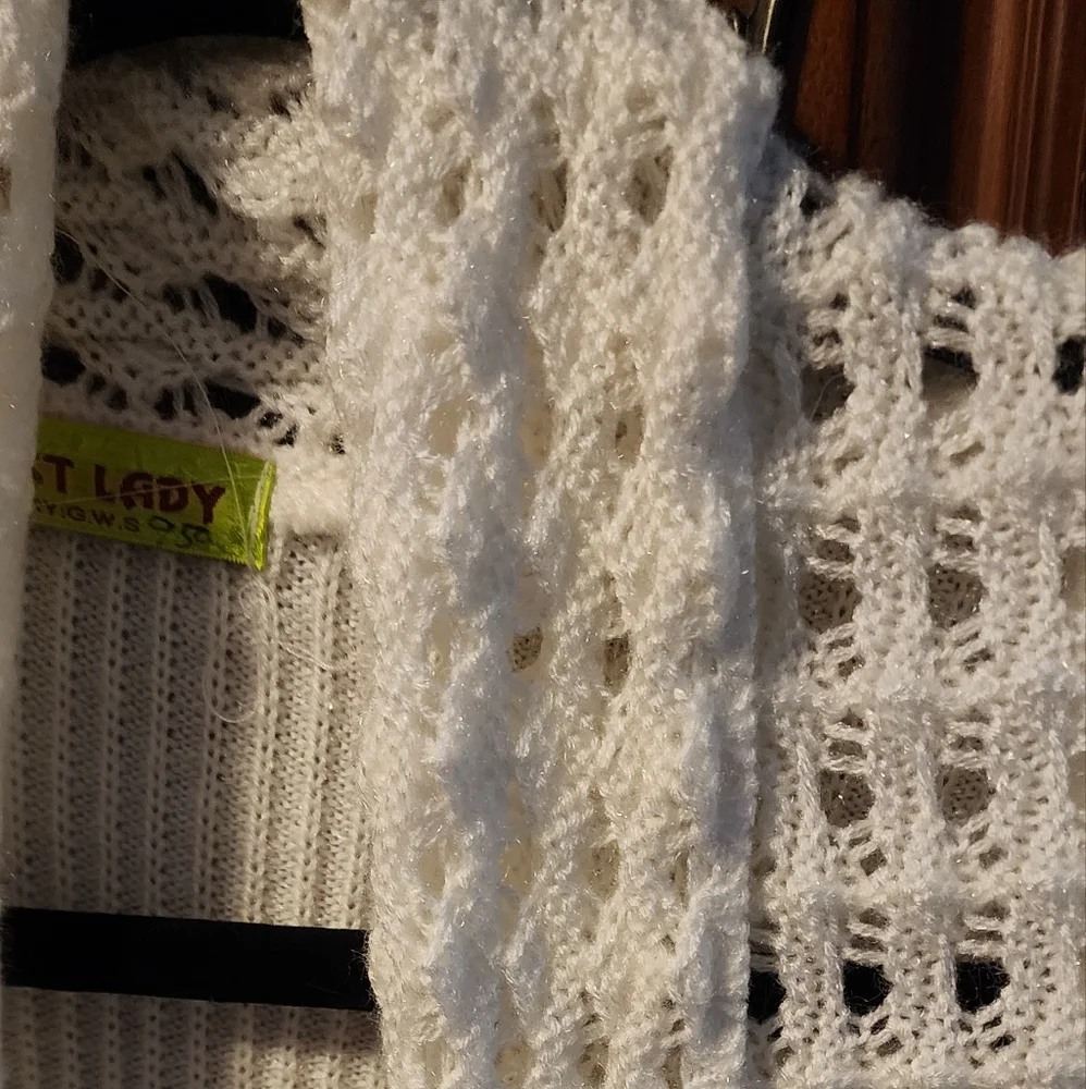 Cardigan - Picture 1 of 7
